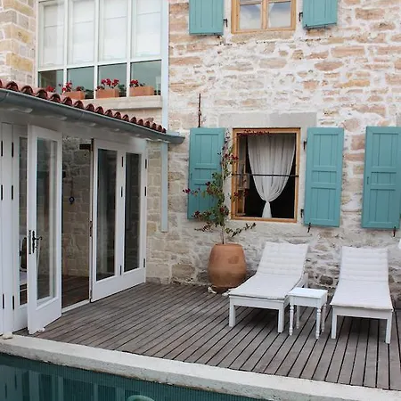 Hotel Eski Tas Çeşme