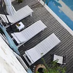 Hotell Eski Tas Çeşme