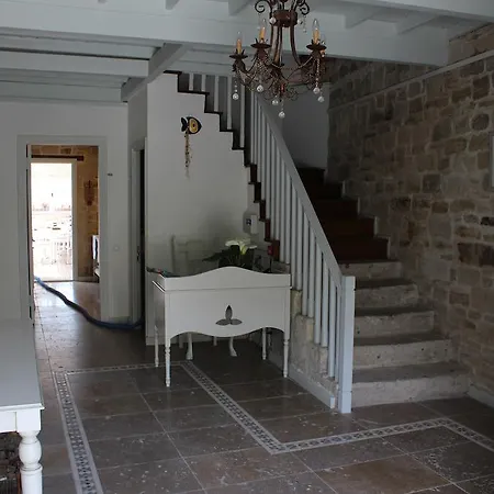 Hotel Eski Tas Cesme