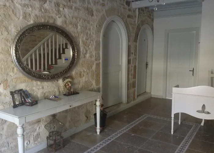 Hotell Eski Tas Çeşme