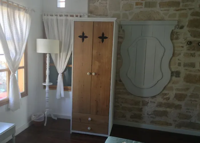 Hotell Eski Tas Çeşme